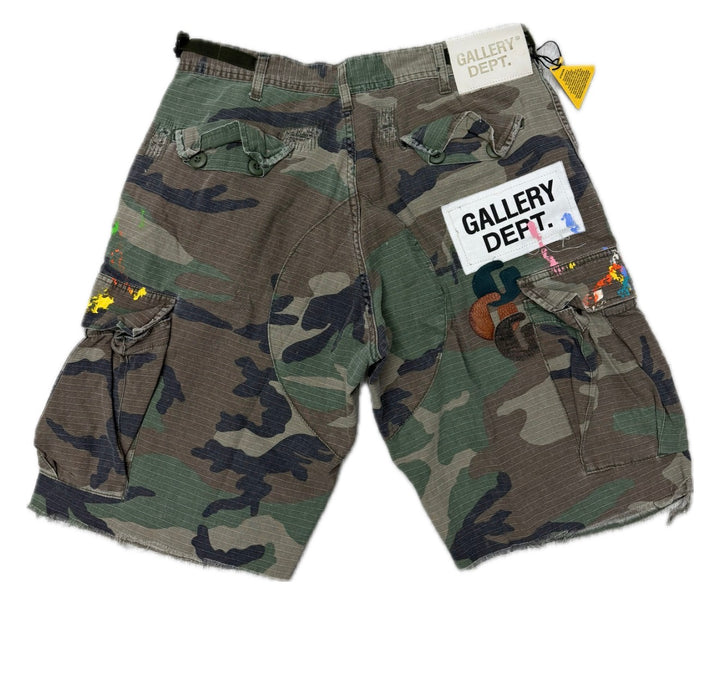 Gallery Dept Men. G Patch Camouflage Cargo Shorts (32)