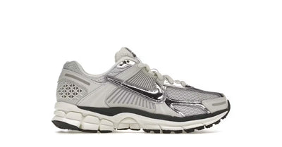 Nike Zoom Vomero 5 Photon Dust Metallic Silver Image