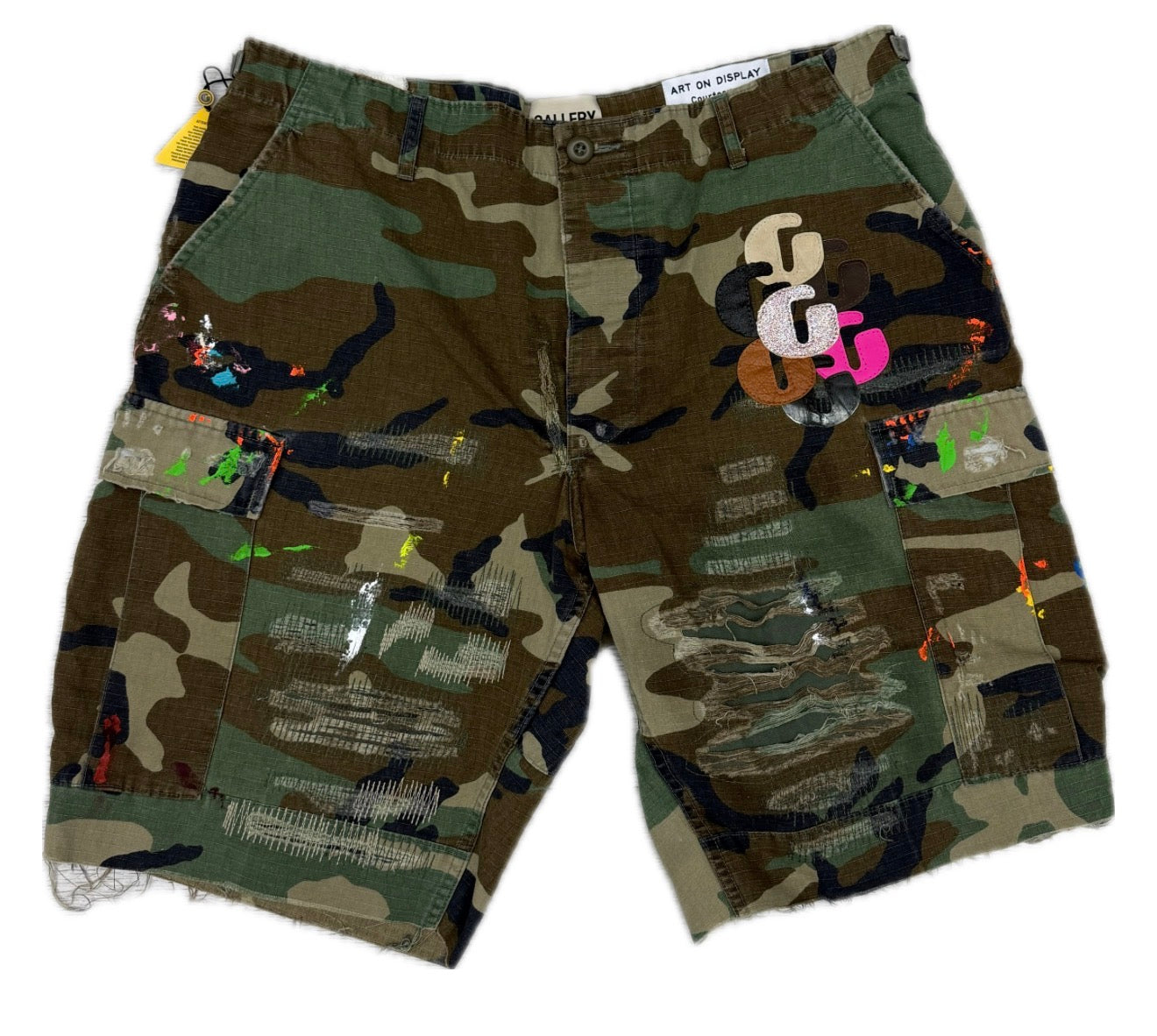 Gallery Dept Men. G Patch Camouflage Cargo Shorts (36)